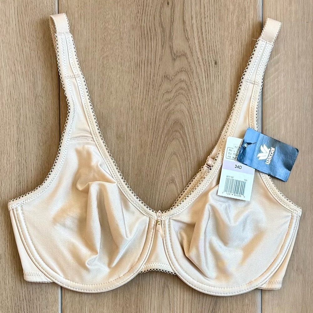 NWT Wacoal Basic Beauty Unlined Underwire Full Coverage Bra in Sand 34D